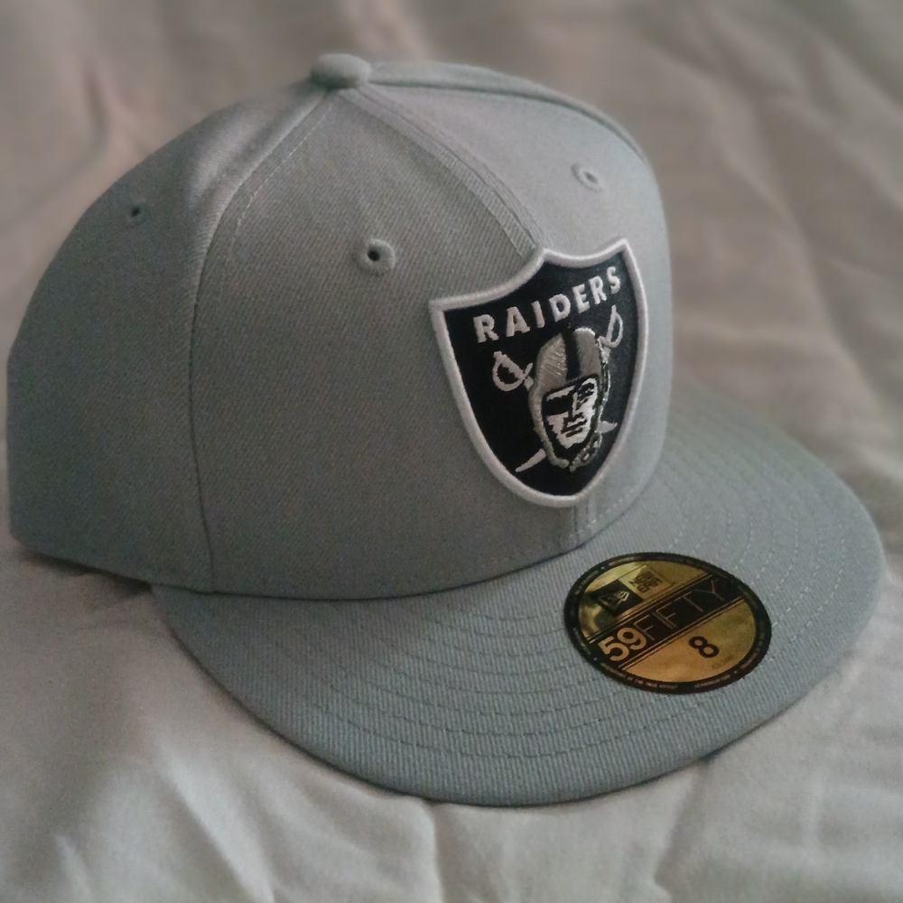 NFL Raiders Gray Fitted Cap